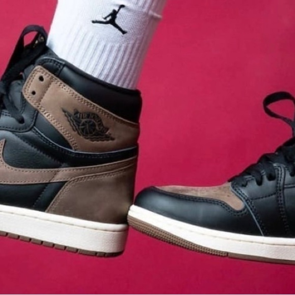 Jordan 1 Palomino Size 10 - Picture 4 of 5